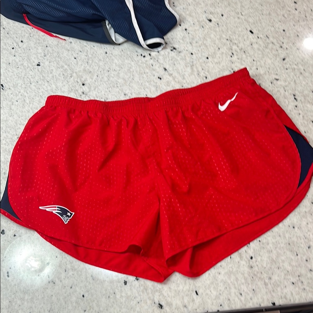Bundle of Nike New England Patriots Shorts - Picture 6 of 7